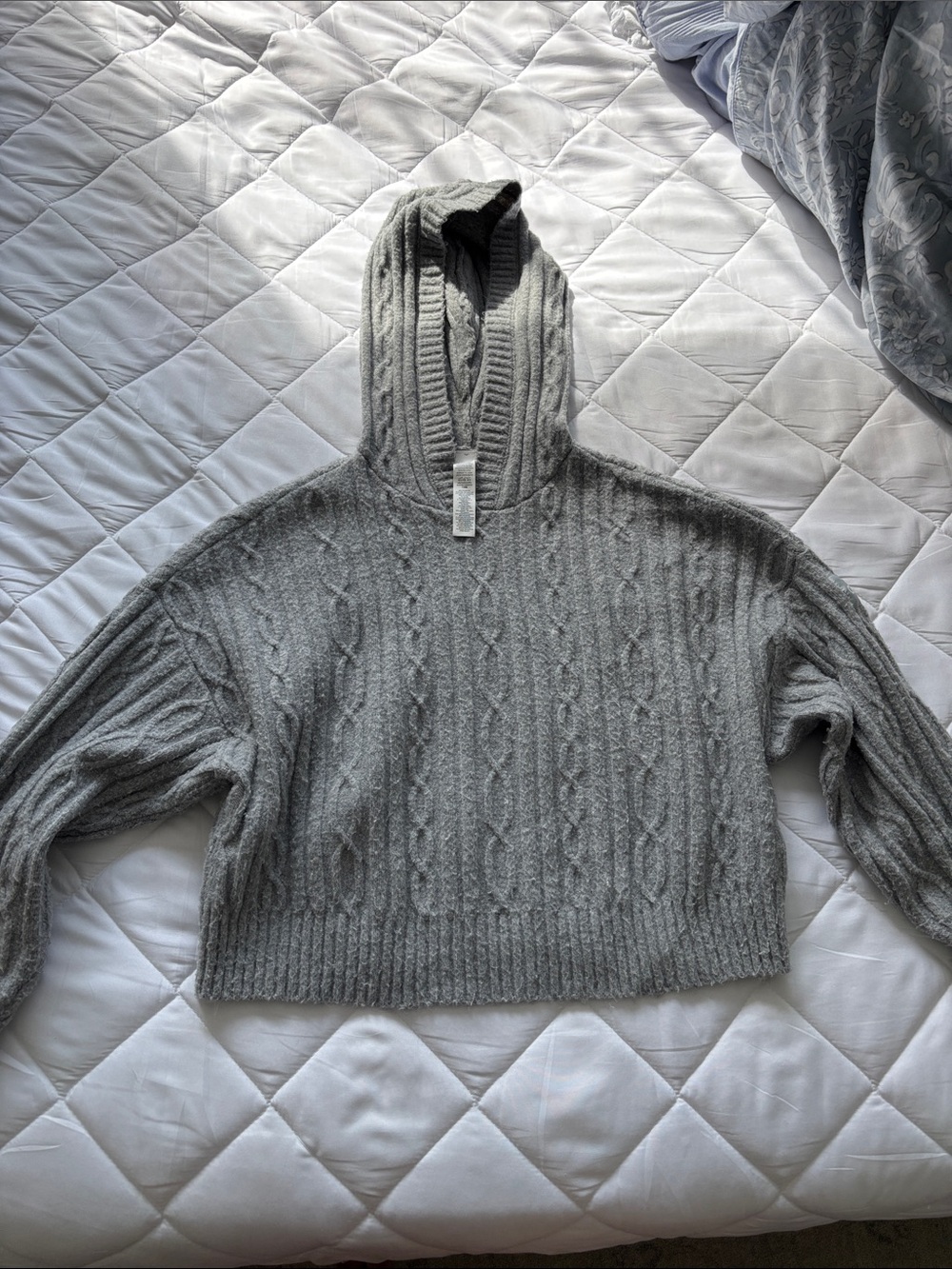Alo Gray Cable Knit Crop Top